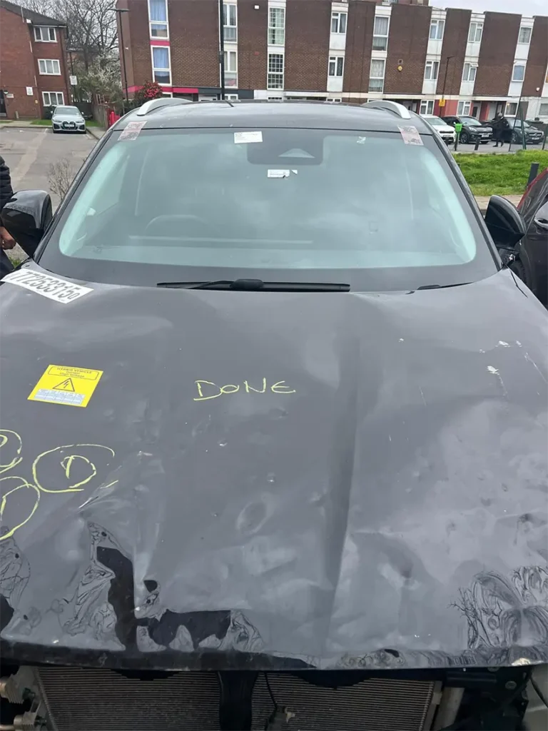 Smashed windscreen - Fast Screen car glass